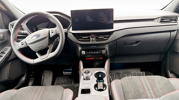 Ford Kuga 4 of 9