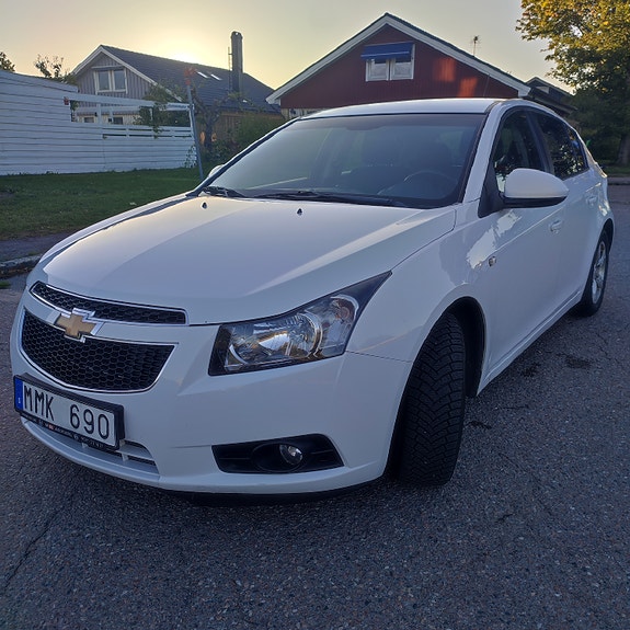 Chevrolet Cruze 6 of 7