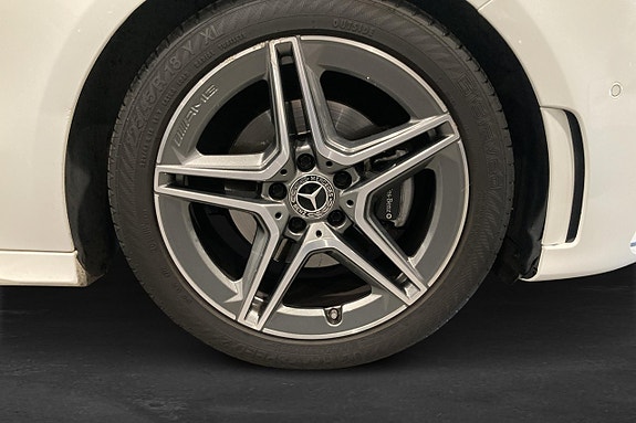 Mercedes-Benz A200 4 of 15