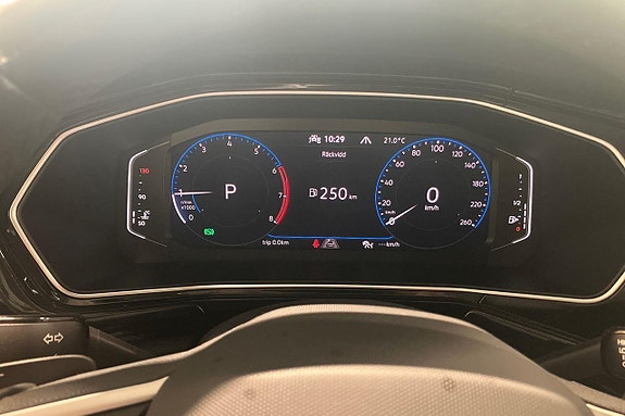 Volkswagen T-Cross 26 of 30