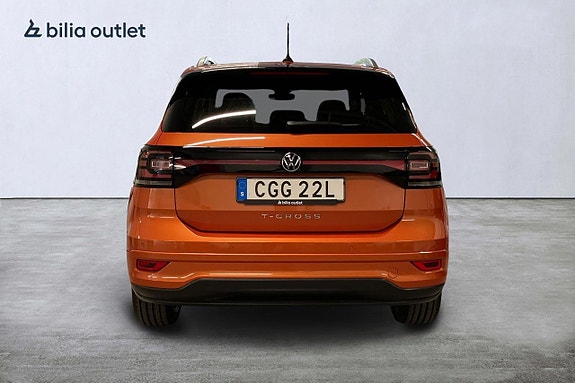 Volkswagen T-Cross 11 of 30