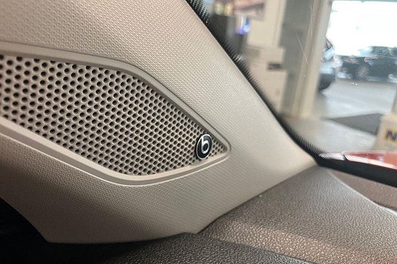 Volkswagen T-Cross 8 of 30
