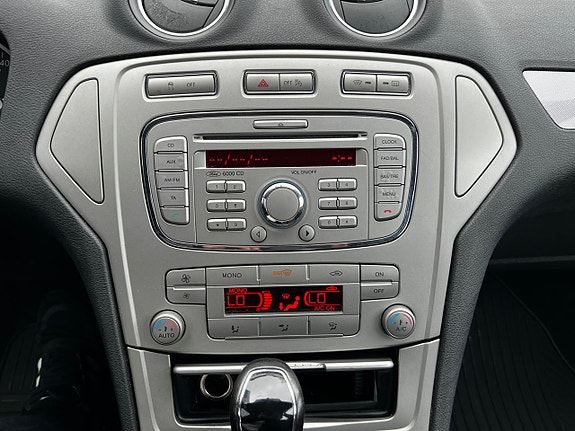 Ford Mondeo 11 of 21
