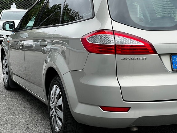 Ford Mondeo 20 of 21