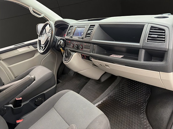 Volkswagen Transporter 28 of 30