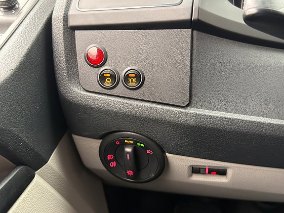 Volkswagen Transporter 16 of 30