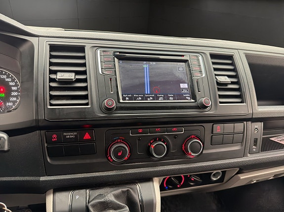 Volkswagen Transporter 22 of 30