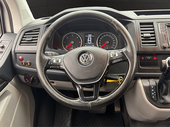 Volkswagen Transporter 18 of 30
