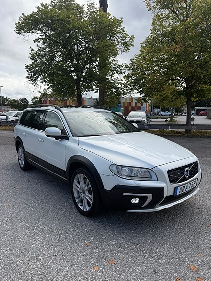 Volvo XC70 3 of 13