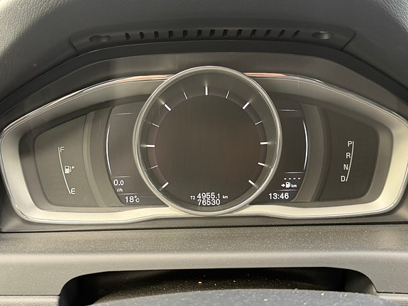 Volvo XC70 12 of 13
