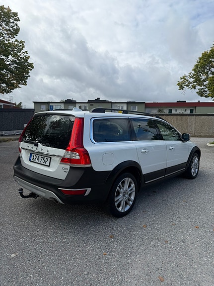 Volvo XC70 4 of 13