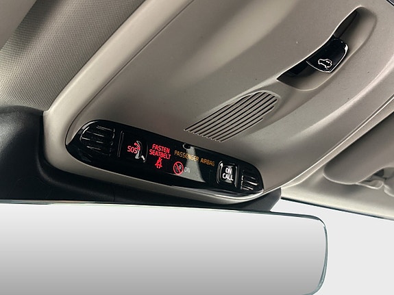 Volvo XC60 18 of 30