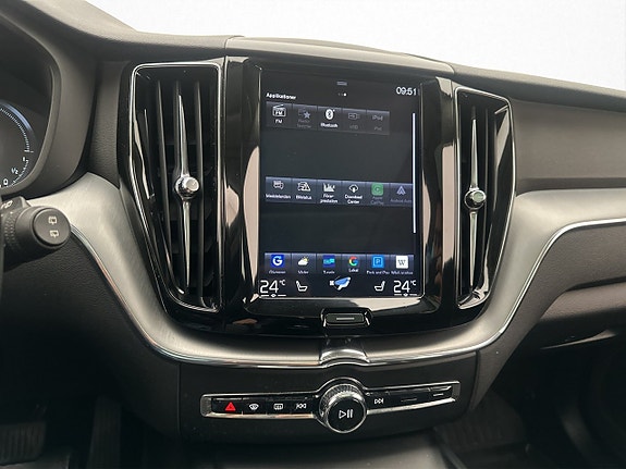 Volvo XC60 24 of 30