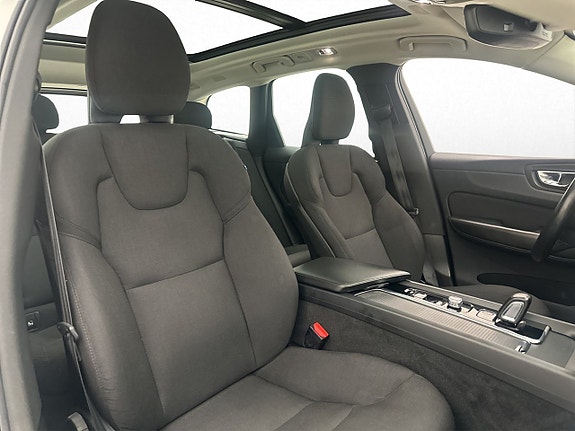 Volvo XC60 26 of 30
