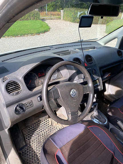 Volkswagen Caddy Maxi 4 of 6