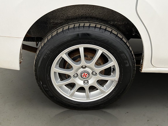 Nissan NV200 28 of 29