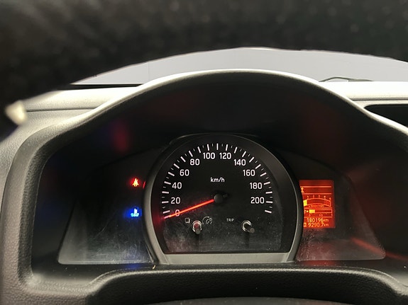 Nissan NV200 17 of 29