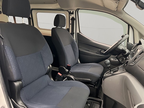 Nissan NV200 24 of 29