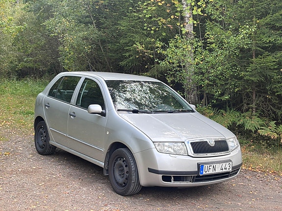 Skoda Fabia 2 of 7