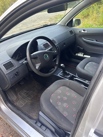Skoda Fabia 5 of 7