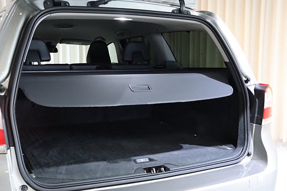 Volvo V70 10 of 26