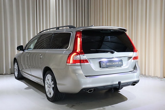 Volvo V70 7 of 26