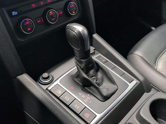 Volkswagen Amarok 14 of 18
