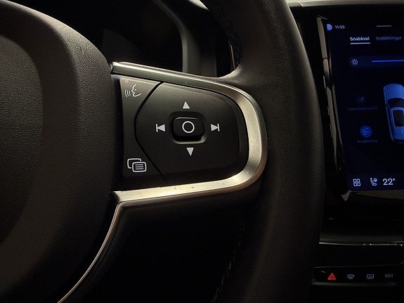 Volvo XC60 23 of 30