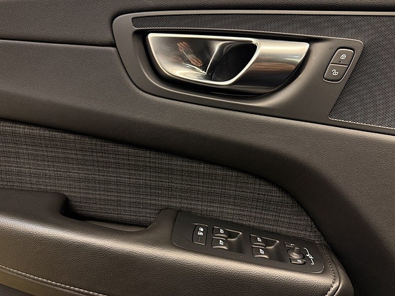 Volvo XC60 28 of 30