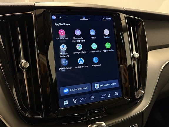Volvo XC60 18 of 30