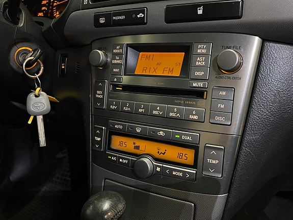 Toyota Avensis 18 of 21