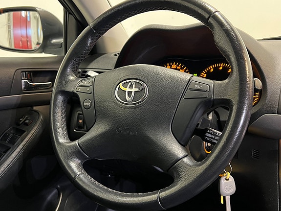 Toyota Avensis 21 of 21