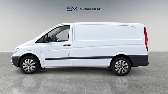 Mercedes-Benz Vito 109 2 of 11