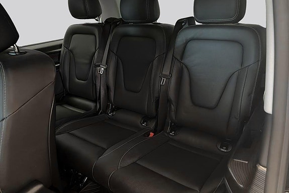 Mercedes-Benz V250 d 16 of 17