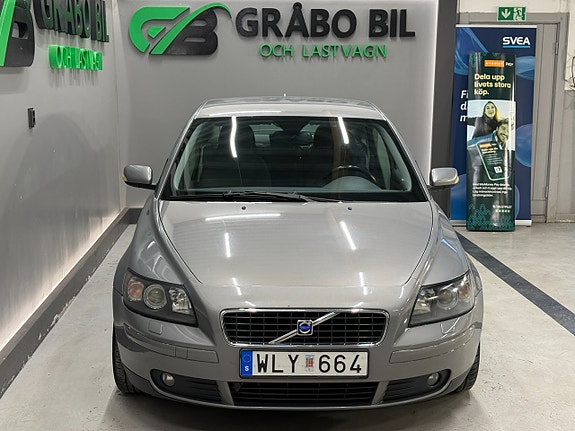 Volvo S40 4 of 19