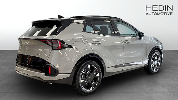 Kia Sportage 2 of 13
