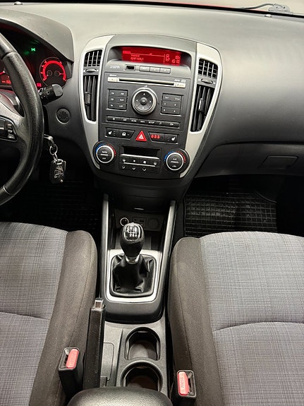 Kia Ceed 15 of 21