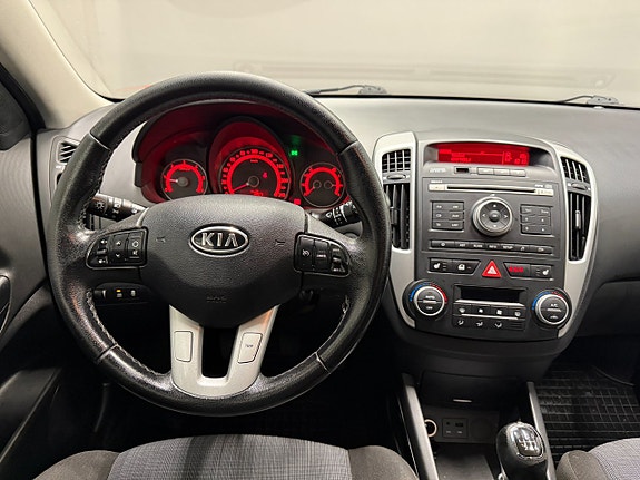 Kia Ceed 14 of 21