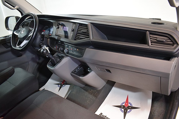 Volkswagen Transporter 8 of 16
