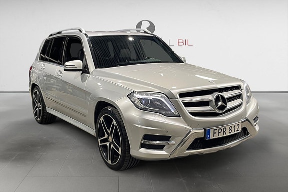 Mercedes-Benz GLK220 9 of 17