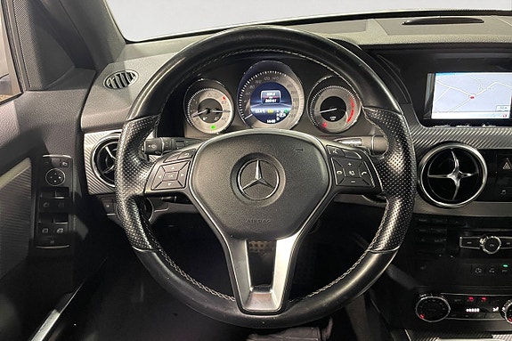Mercedes-Benz GLK220 13 of 17