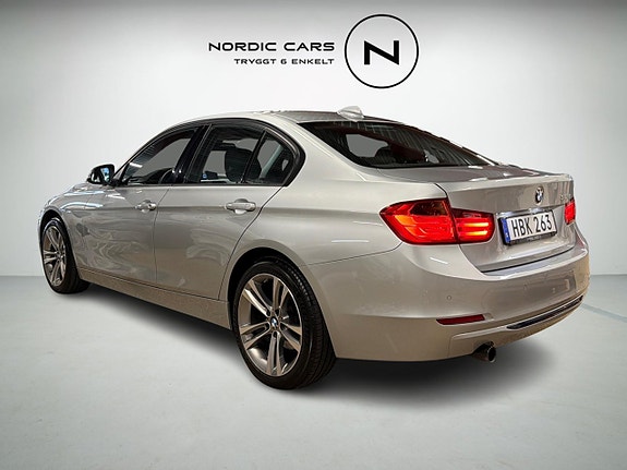 BMW 318d 2 of 22
