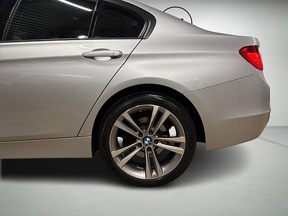 BMW 318d 6 of 22