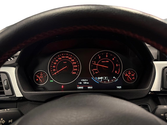 BMW 318d 19 of 22