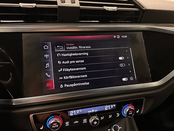 Audi Q3 10 of 29