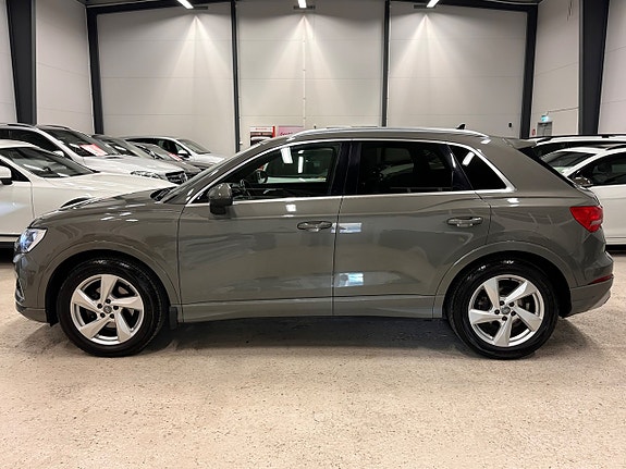 Audi Q3 5 of 29