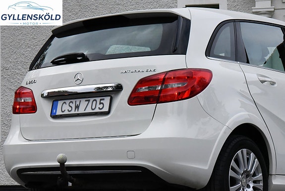 Mercedes-Benz B200 6 of 17