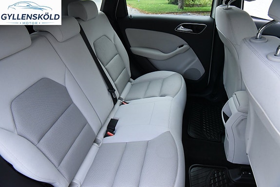 Mercedes-Benz B200 15 of 17