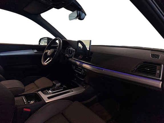 Audi Q5 12 of 17