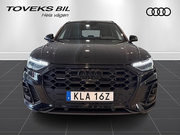 Audi Q5 8 of 17